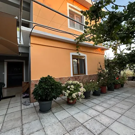 农家乐 Te Nana's Farm Konispol