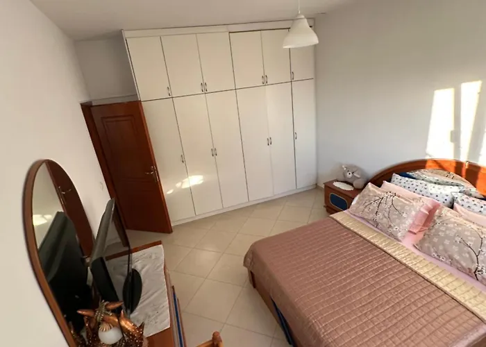 Te Nana's Farm Konispol